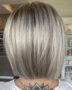 Grey Blonde Hair, Silver Blonde Hair, Hair Blond, Balayage Ombre, Silver Blonde, Blending Gray Hair, Hair Affair, Haircuts For Fine Hair, Short Hair Haircuts