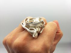 Unique  and quite big handmade ring using an ancient Japanese technique called Mitsuro Hikime. This technique is nearly on its way to extinction. This method requires a calm mindset, resilience to failure and an open mind to accidental and unique outcomes. Each piece is one of a kind and impossible to replicate. I am one of the few jewelry artists in the world keeping this beautiful technique alive. This ring in the picture is size 54. For other sizes I can make a similar one for you. Do you pre Mitsuro Hikime Jewelry, Calm Mindset, Sculptural Ring, Japanese Jewelry, Hollow Form, Statement Ring Silver, Unique Ring, Artistic Jewelry, Rings Statement