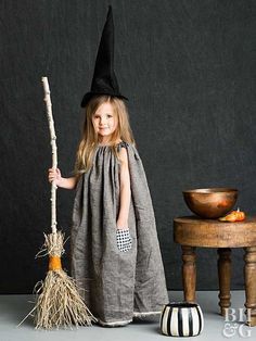 Easy Halloween Costumes Kids, Halloween Costumes To Make, Witch Diy, Witch Costume, Fantasias Halloween, Easy Halloween Costumes, Carnival Costumes