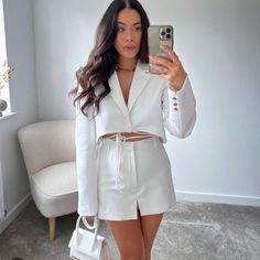 Brand New. Dully Lined. V Neck Lapel Collar. Front Crossover Tier Closure At Hem Cropped Blazer Suit, White Cropped Blazer, Suits With Shorts, Short Blazer, Fitted Blazer Jacket, Cropped Blazer Jacket, Zara Blazer, Crop Blazer, Skirt Shorts