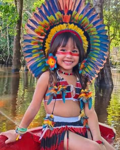 Native American Tattoo, Native American Headdress, Native American Quotes, Art Photography Portrait, Native American History, American Beauty, Native American Art, Feel Inspired, Mother And Child