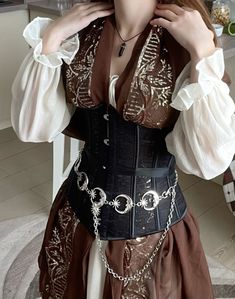 Modern Pirate Outfit, Renfaire Pirate, Pirate Outfit Female, Piratecore Fashion, Pirate Outfit Women, Pirate Corset, Pirate Princess