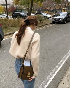 Korea Winter Fashion, Normcore Fashion, Fall Photo, Instagram Ideas, Casual Style Outfits, Winter Fashion Outfits, Photo Inspo