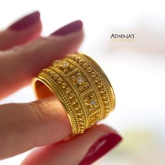 Online Gold Jewellery, Handmade Gold Jewellery, Gold Bridal Jewellery Sets, Gold Armband, Gold Rings Fashion, Gold Rings Jewelry, Gold Ring Designs, Gold Jewelry Simple