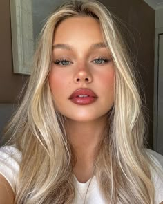 Makeup Bibir, Mekap Mata, Festival Make Up, Formal Makeup, Makeup For Blondes, Smink Inspiration, Make Up Inspo, Blue Makeup, Blue Eye Makeup