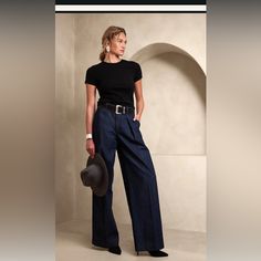 New Banana Republic High Rise Jeans . Never Wear To Big For Me Banana Republic Jeans, Looks Black, How To Hem Pants, Looks Chic, Blue Pants, Business Casual Outfits, Looks Style, Work Attire, Wide Leg Denim