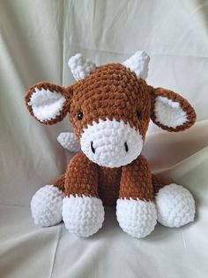 Amigurumi pattern Crochet Presents Ideas Friends, Crochet Cows, Crochet Highland Cow, Crochet Bull, Crocheted Cow Pattern, Flower Bear, Knitting Quotes, Amigurumi Cow, Turtle Plush