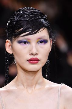 The Haute Couture Week Spring/Summer 2024 Beauty Looks Are Too Pretty To Miss Bridal Hair Braids, Haute Couture Hair, Prettiest Makeup, Kaleidoscope Eyes, Makeup Routines, Loose Updo, Braided Updos, Old Makeup, Skin Shine