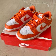 Nike Dunk Low Sp ‘Syracuse’ Sneakers In White / Orange Blaze. Men’s Us 5 / Women’s Us 6.5. Brand New, Never Worn. Never Been Taken Out Of The Box (Other Than To Take These Pictures!) Cute Orange Shoes, Orange And White Dunks, Tenis Nike Dunk, Nike Zoom Black, Dunk Orange, Nike Dunk Low Syracuse, Orange Panda, Dunk Low Orange, Fall Fair