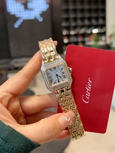 Elegant Watches Women, Female Watches, Cartier Watches Women, Cheap Meal Ideas, Fancy Watches, Vintage Watches Women, Cheap Meal, Bridal Diamond Jewellery