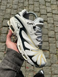 Nike Air Max Tailwind 5, Fresh Shoes, Dad Shoes, Cool Outfits For Men, Air Max Plus, Gym Shoes