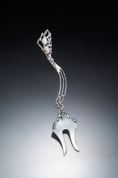 Metal Serving Utensil - This sterling silver serving fork has an openwork handle inspired by the motion and beauty of waves; its decorated with two white cultured freshwater pearls. Forks Design, Serving Fork, Artful Home, Ocean Wave, Serving Utensils, Freshwater Cultured Pearls, Artistic Jewelry, Ocean Waves, Tea Cup