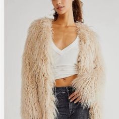 Free People Renata Fur Coat In Sand - Xs Excellent Condition!! Elevate Your Look With This So Chic And Seriously Fun Coat Featured In A Shaggy, Faux Fur Fabrication And Oversized Silhouette With An Open-Front And Fully Lined Interior. Shaggy Fur Coat, Shaggy Faux Fur Coat, Free People Jacket, Free People Denim, Printed Denim, Mode Online, Elevate Your Look, Faux Fur Coat, Fur Jacket