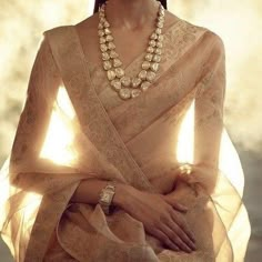 Indian Bride Outfits, Fashionable Saree Blouse Designs, Fancy Sarees Party Wear, Traditional Indian Dress, Simple Sarees, Indian Fashion Saree, Saree Designs Party Wear, Indian Dresses Traditional, Traditional Indian Outfits