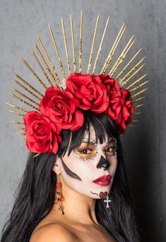 Virgin Mary Día de los Muertos crown headpiece Day Of The Dead Headpiece, Day Of Dead Costume, Diy Headpiece, Diy Day Of The Dead, Catrina Costume, Day Of The Dead Diy, Halloweenský Makeup, Crown Headpiece, Headpiece Diy