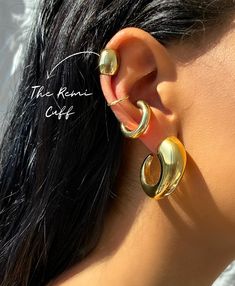 Barrel ear cuff Diameter: 1 inch Sterling Stiver with 18kt plating Sold as a single Gold Ear Cuffs, Lip Cuffs, Silver Ear Cuff Earrings, Multiple Ear Piercings, Formal Jewelry, Cute Ear Piercings, Ear Style, Gold Ear Cuff