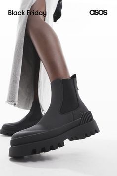 Shoes by Only Reboot in progress Pull tab for easy entry Elastic inserts Round toe Chunky sole Chunky Platform Boots, Platform Boots Chunky, Chunky Shoes, Chunky Platform, Waterproof Boots, Platform Boots, Water Proof, Pull Tab, Black Fashion