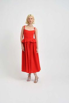 Eliza Faulkner Tessa Dress - Red Linen Eliza Faulkner, Basque Waist, Ariel Dress, Gingham Linen, Gingham Dress, Luxury Linen, Mid Dresses, Tie Dress, Mode Inspiration