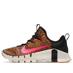 Nike Womens WMNS Free Metcon 3 'Leopard Print' Chutney (W) Marathon Running Shoes/Sneakers Nike Free Metcon, Crossfit Shoes, Nike Brown, Leopard Sneakers, Pink Running Shoes, Marathon Running Shoes, Womens Training Shoes, Pink Nikes, Womens Nike