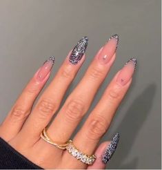 53 Insanely Cute French Tip Nails to Upgrade the Classic French Nails Manicure Long French Tip Nails, Beginner Nail Designs, French Tip Nail Art, French Tip Design, August Nails