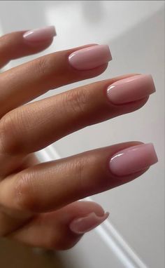 Simple Short Nails For School, Real Nails Aesthetic, Acrylic Nails Natural Look Classy, Wedding Nails Classy Elegant, Elegant Manicure Classy Natural Nails, Short Nails August 2023, Short Slim Square Nails, Clean Basic Nails, Basic Natural Nails