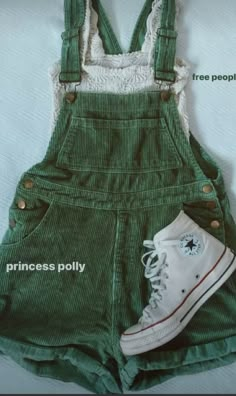 Outfit Inspo With Stores, Different Aesthetic Clothes Styles, Happy Clothes Aesthetic, Concert Outfit Granola, Good Rainy Day Outfits, Green Corduroy Overalls, Cute Music Festival Outfits, Overalls Outfit Concert, Hannah Lee Duggan Outfits