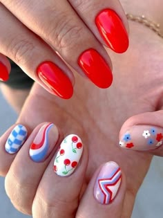 Non Traditional Fourth Of July Nails, Red July Nails, Modern 4th Of July Nails, Retro 4th Of July Nails, Minimal 4th Of July Nails, Aesthetic 4th Of July Nails, 4th July Nails Design, 4tg Of July Nails, 4th Of July Nails Design Simple