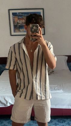 Men’s Summer Italy Outfit, Mexico Mens Outfits, Men Euro Summer Outfit, Hot Male Outfits Mens Fashion, Male Style Casual Summer, Outfits Ideas Men Summer, Euro Summer Men’s Outfit, Mens Hot Summer Outfits, 90s Fashion Outfits Guys