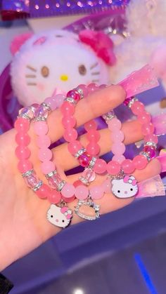 Bracelet Stack Pink, Jewelry Aesthetic Pink, Braclate Ideas, Pink Bracelet Ideas, Bracelet Ideas Aesthetic, Hello Kitty Bracelets, Bracelet Hello Kitty, Hello Kitty Bracelet, Body Jewelry Diy