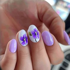 46 Iconic Short Nail Designs That'll Turn Heads Everywhere You Go