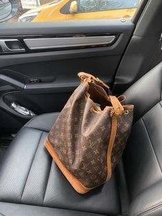 Lv Outfit, Dream Bag, 11 November, Totally Me, 2025 Vision, Louis Vuitton Bag, Nice Dresses