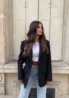 Cute Spring Date Night Outfits, Classy Outfits Blazer, Birthday Fits Casual Winter, Sleek Girly Outfits, Brunch Outfit Inspo Winter, 2023 Classy Outfits, Casual Elegant Outfits Aesthetic, Hoodie Chic Outfit, Outfit Inspo 2023 Spring