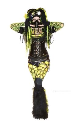 Yellow Goth Outfit, Yellow Goth, Goth Subcultures, Neon Goth, Cybergoth Fashion, Dark Beauty Fashion, Cybergoth Style, Industrial Goth, Goth Outfit Ideas