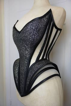 Corset Ideas, Corset Making, Corset Fashion Outfits, Drag Looks, Corset Fashion, Overbust Corset, Corset Bustier, Corsets And Bustiers, Corset Dress