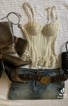 Y2k Amazon, Rio Radiance, Boho Coachella, Coquette Clothes, Faux Fur Headband, Hand Cuffs, 2000s Clothing, Guitar Acoustic, Fur Headband