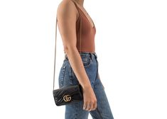 Gucci GG Marmont Matelasse Super Mini Black Gg Marmont Matelassé Leather Super Mini Bag, Gucci Marmont Mini Outfit, Gucci Marmont Super Mini Bag Outfit, Mini Bag Outfit, Gucci Mini Marmont, Gucci Marmont Super Mini, Gucci Marmont Matelasse, Gucci Marmont Mini, Marmont Super Mini