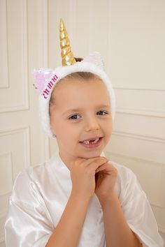 Turn your little one’s self-care routine into a magical adventure with our Kids Unicorn Horn Soft Spa Headbands! These super-soft, stretchy headbands feature an adorable unicorn horn and ears, making bath time, skincare, or dress-up feel extra fun. Perfect for keeping hair out of their face during spa days or bedtime routines, this cute headband adds a touch of fantasy to everyday moments. Whether they’re pretending to be a unicorn or just getting ready for bed, this headband is a must-have for Spa Headbands, Spa Sleepover Party, Mens Pjs, Kids Spa, Kids Robes, Spa Days, Bedtime Routines, Womens Pjs, Magical Adventure