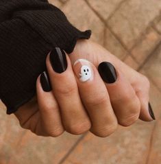 Halloween Nails Diy, Nail Art Halloween, Holloween Nails, Halloween Acrylic Nails, Cute Halloween Nails, October Nails, Fall Acrylic Nails, Halloween Nail Designs