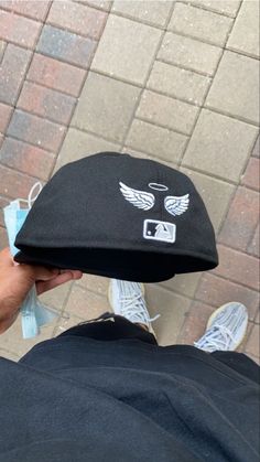 59fifty Outfit, Fitted Hats Aesthetic, Taylor Anderson, Lids Hat, Looks Hip Hop, Custom Fitted Hats, Swag Hats, Streetwear Hats, Dope Hats