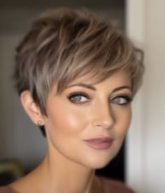 Undercut Hairstyles Women Short Pixie Hair, Short White Hair, Short Spiked Hair, Short Haircut Styles, Short Hairdos, Super Short Hair, Bob Hairstyles For Fine Hair