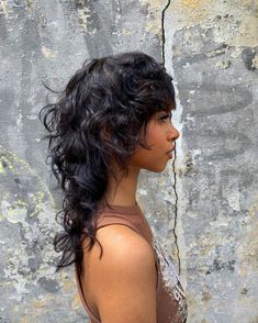 Feminine Mullet Curly Hair, Modern Curly Mullet Women, Medium Length Mullet Shag, Unique Wavy Haircuts, Curly 70s Haircut, Curly Layered Mullet, Curly Shag Mullet Women, Womans Mullets Long, Short Curly Hair Halloween Costumes