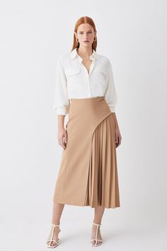 Feel Elegant In Our Midi Skirt, With A Universally Flattering Silhouette, Pleated Detailing, And A High Waistline, Perfect For Getting A Little Dressed Up. Style This Piece With Strappy Heels For An Outfit That Will Turn Heads From Office Days To Upcoming Occasions And Events. Tailored Buckle Detail Pleated Midi Skirt Formal, Flowing Fit High Waistline Unique Pleated Panel Midi Length Metallic Buckle At Waistline Smart Aesthetic, Belt Skirt, Outfits Petite, Womens Business Casual, Crisp White Shirt, Skirt Style, Midi Skirts, Pleated Midi Skirt, Winter Clothes