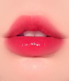 Chinese Lips, Pink Lips Aesthetic, Pink Lip Aesthetic, Pink Lipstick Makeup, Lip Shade, Makeup You Need, Korean Lips, Light Lipstick, Hot Pink Lips