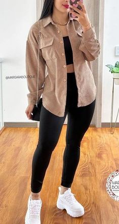 Streetwear Fashion Aesthetic, The Perfect Turkey, Funny Song, Woman Tips, Swift Outfits, Street Wear Fashion, Perfect Turkey, Thanksgiving Outfit Ideas, 30 Outfits