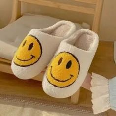 Slide Into These Smiley Face Slippers And Let Your Feet Revel In Plush Comfort. Your Toes Will Be Grinning Too! Soft Plush Material Smiley Face Design Indoor Use Unisex Slip-On Style Available Sizes: S(6/7), M(8/9), L(10/11) One Small Two Medium Three Large Condition: New Fluffy Cushions, Smile Design, Winter Slippers, Fuzzy Slippers, Warm Slippers, Cozy Home, Comfy Fashion, House Shoes, Face Design