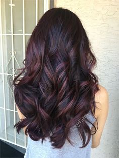 Blackberry Hair, Spring Hair Color Trends, Trendy We Fryzurach, Purple Balayage, Peekaboo Highlights, Plum Hair, Spring Hair Color, Spring Hair