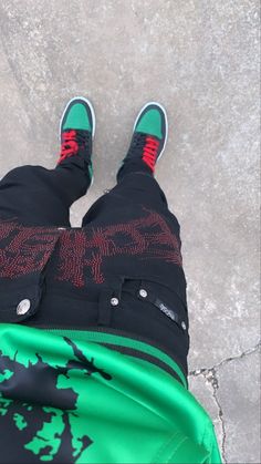 Jordans On Feet Men, Pillow Case Dress Tutorial, American Drip, Pictures At Night, Taper Fade Short Hair, Tattoo Chest, Nba Baby, Rapper Outfits, Dark Skin Boys