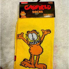 Brand New - Nostalgic - Unisex 7-11 Shoes Size - Statement Making - Fun Theme. Garfield Socks, 7 11, Cartoon Network, Yellow Orange, Orange Yellow, Cool Things To Make, Color Orange, Hosiery, Cool Outfits