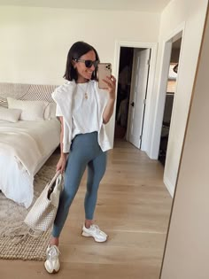 Leggings Errands Outfit, Gym To Errands Outfit, School Drop Off Outfit Mom Casual, Rainy Day Athletic Outfit, Athleisure Set Outfits, Running Errands Outfit Spring Casual, Casual Spring Outfits Athleisure, Mom Errands Outfit, Professional Active Wear Work Outfits