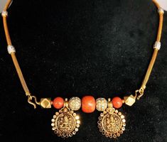 Coral Jewelry Set, Wedding Jewelry Sets Bridal Jewellery, Stone Bead Jewelry, Gold Earrings Wedding, Gold Chain Design, Fancy Jewellery Designs, Pearl Necklace Designs